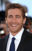 Джейк Джилленхол (Jake Gyllenhaal) 'Zodiac' Premiere & Photocall in Cannes 2007.05.17 - 74xНQ 3664ab512945528