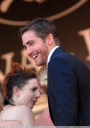 Джейк Джилленхол (Jake Gyllenhaal) 'Zodiac' Premiere & Photocall in Cannes 2007.05.17 - 74xНQ Ec0954512945272