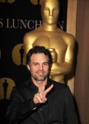 Марк Руффало (Mark Ruffalo) 83rd Academy Awards Nominees Luncheon in Beverly Hills, 07.02.2011 - 28xHQ Eed0f4512947034