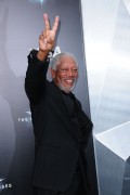 Морган Фриман (Morgan Freeman) 'The Dark Knight Rises' Premiere in New York City, 16.07.2012 - 47xHQ Fb1fd1512943066