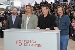 Брэд Питт (Brad Pitt) 65th Annual Cannes Film Festival 22.05.2012 (149xHQ) 49b3a0517190560