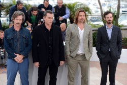 Брэд Питт (Brad Pitt) 65th Annual Cannes Film Festival 22.05.2012 (149xHQ) F859cd517191729