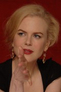 Николь Кидман (Nicole Kidman) The Golden Compass Press Conference (27-11-2007) E109c1517340976