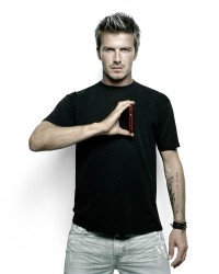 Дэвид Бекхэм (David Beckham) в рекламе Motorola - 2xHQ Ecfdea517443731
