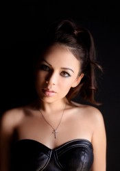 Джанель Пэрриш (Janel Parrish) Justin Campbell Photoshoot 2012 - 1xHQ Dad259517588363