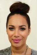 Леона Льюис (Leona Lewis) Portraits Backstage of the BBC Radio 1 Hackney Weekend 2012 at Hackney Marshes, June 23, 2012 - 7xHQ 706947518037604