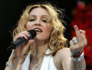 Мадонна (Madonna) performing at LIVE 8 London, 8 July 2005 + promoshoot with Bob Geldof - 15xHQ F64436518056236