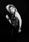 Мадонна (Madonna)  Kees Tabak Photoshoot 1984 - 11xHQ Eb57c1518071172