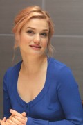 Элисон Судол (Alison Sudol) 'Fantastic Beasts And Where To Find Them' Press Conference (New York, 06.11.2016) Acee9e518204659