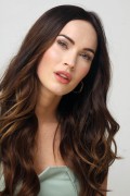 Меган Фокс (Megan Fox) This is 40 press conference (Los Angeles, November 28, 2012) A7d209518273233