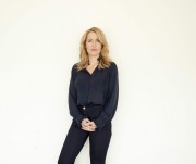 Джиллиан Андерсон (Gillian Anderson) TCA 2011 Summer Press Tour portrait, Beverly Hills (2xHQ) 174255518337894