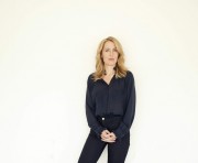 Джиллиан Андерсон (Gillian Anderson) TCA 2011 Summer Press Tour portrait, Beverly Hills (2xHQ) 94eb9a518337906