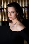 Эмили Хэмпшир (Emily Hampshire) Portrait Session, 65th Annual Cannes Film Festival (38xHQ) A0346e518341638