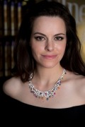 Эмили Хэмпшир (Emily Hampshire) Portrait Session, 65th Annual Cannes Film Festival (38xHQ) B9080c518341754