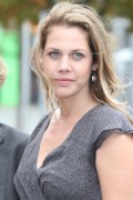 Фелиситас Волль (Felicitas Woll) фото 'Mord nach Zahlen' - Photocall Hamburg 20-09-2011 (23xHQ) 483147518482208