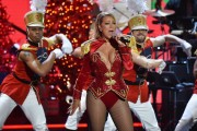 Мэрайя Кэри (Mariah Carey) VH1's Divas Holiday Unsilent Night Concert in New York 02-12-2016 (43xНQ) 8ecc31518663868