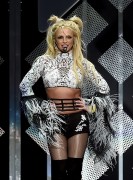 Бритни Спирс (Britney Spears) Performing At 102.7 KIIS FM's Jingle Ball In Los Angeles, 02.12.2016 - 149xHQ C632fc518667673
