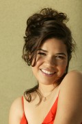 Америка Феррера (America Ferrera) Victoria Will Portraits 2006 - 31xHQ Cc3194518664936