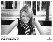 Кайли Миноуг (Kylie Minogue) Leanne Woolrich Photoshoot 2001 (10xHQ) 3ccc69519364078