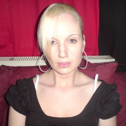 Photo amateur de sexe 8372 – 1 Click 2 Sets – Kinky Teen Elka & Vera´s First GangBang